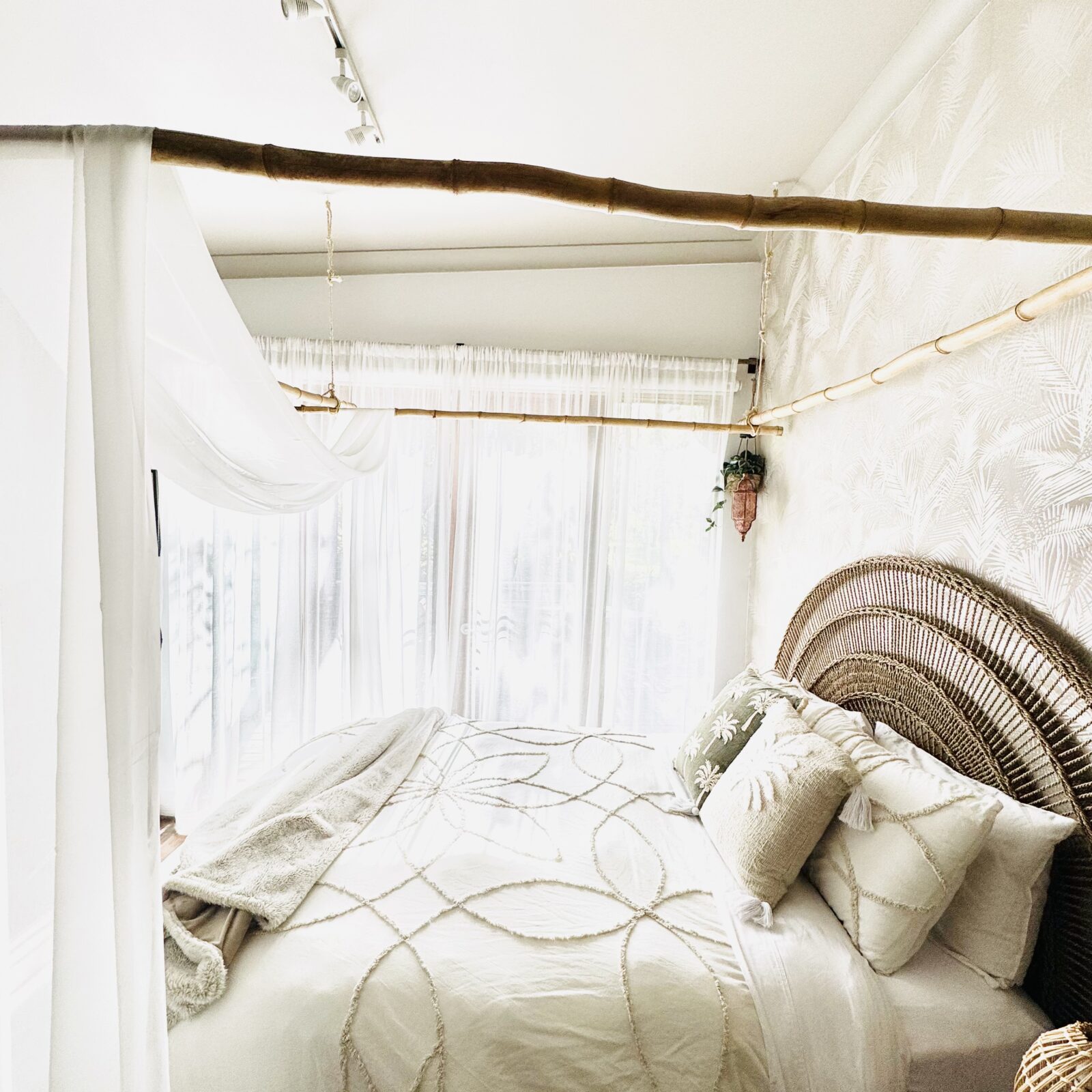 Welcome to Ferguson Valley Escape Luxury